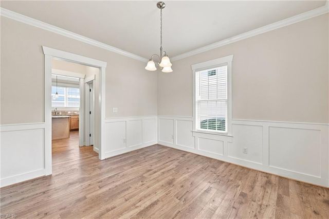 911 Bainbridge BLVD, Chesapeake, VA 23324