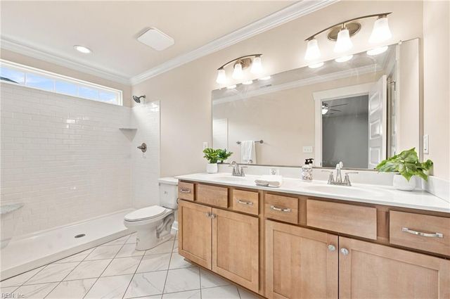911 Bainbridge BLVD, Chesapeake, VA 23324