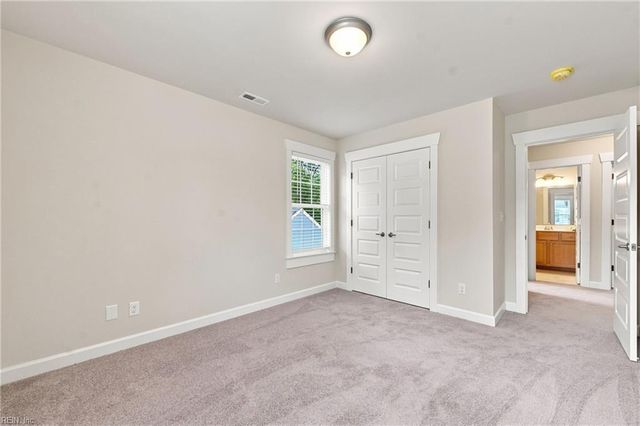 911 Bainbridge BLVD, Chesapeake, VA 23324