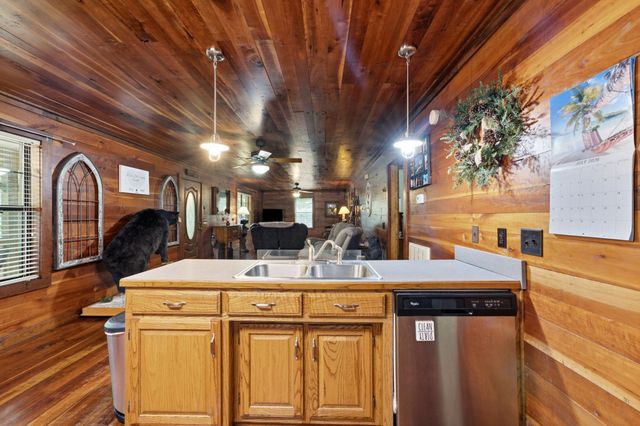 47 Holly Ln, Woodbury, TN 37190