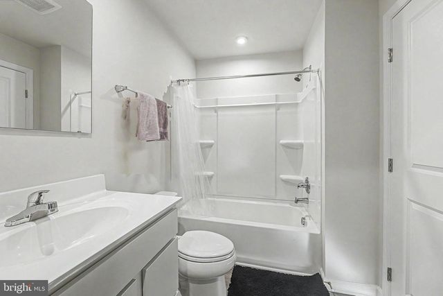 21 RILEY ST, Williamstown, NJ 08094