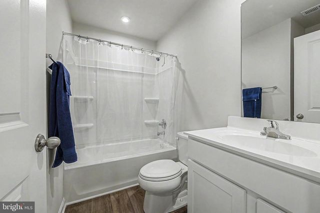 21 RILEY ST, Williamstown, NJ 08094