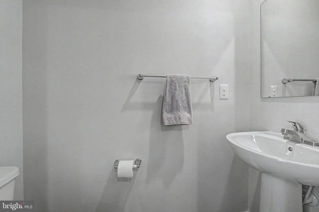 21 RILEY ST, Williamstown, NJ 08094