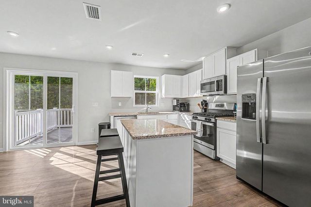 21 RILEY ST, Williamstown, NJ 08094