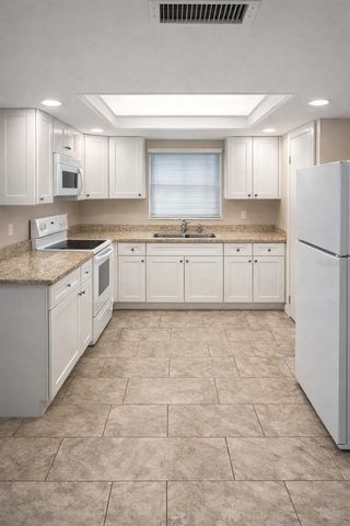 416 BANANA CAY DRIVE D, South Daytona, FL 32119