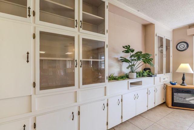 182 County Road 152, Bay City, TX 77414