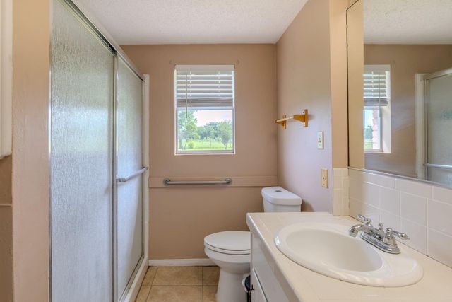 182 County Road 152, Bay City, TX 77414