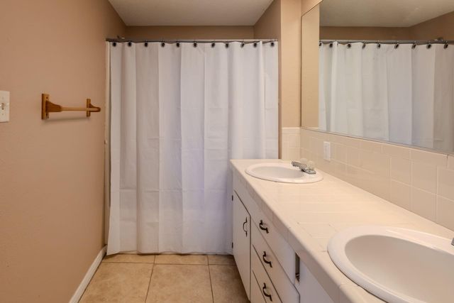 182 County Road 152, Bay City, TX 77414