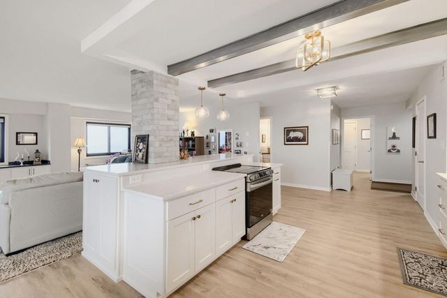 400 Groveland Avenue 2313, Minneapolis, MN 55403