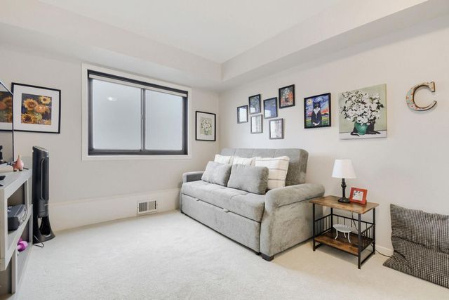400 Groveland Avenue 2313, Minneapolis, MN 55403