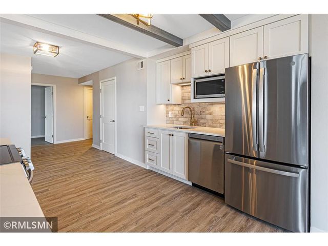 400 Groveland Avenue 2313, Minneapolis, MN 55403