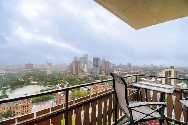 400 Groveland Avenue 2313, Minneapolis, MN 55403
