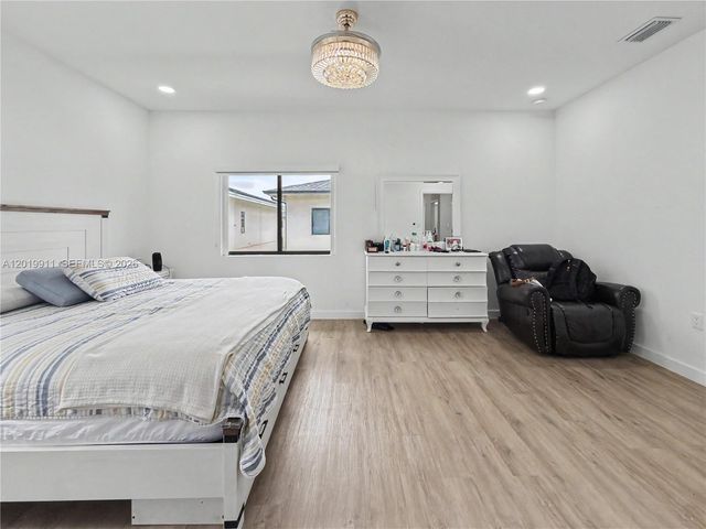 1326 NW 2nd Lane, Florida City, FL 33034