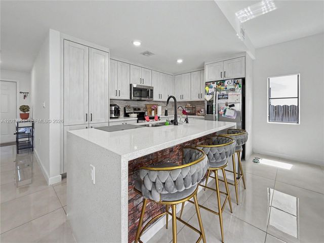 1326 NW 2nd Lane, Florida City, FL 33034