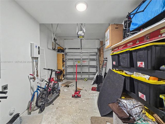 1326 NW 2nd Lane, Florida City, FL 33034