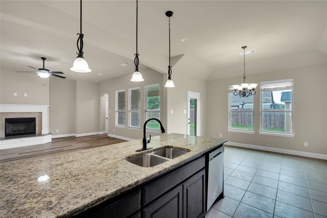 437 Whispering Willow Drive, Midlothian, TX 76065