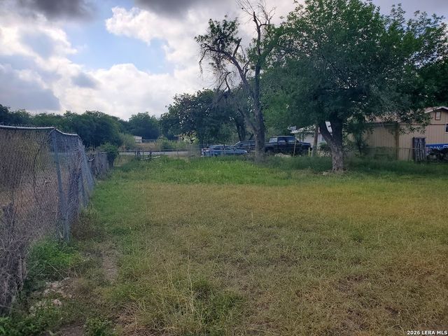 1915 N Hamilton St, San Antonio, TX 78201
