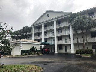 1715 Whitehall Dr 405, Davie, FL 33324
