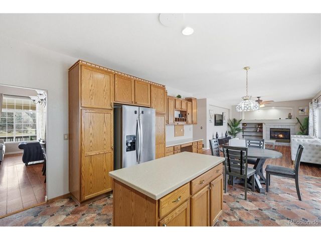 6512 Silverleaf Ct, Firestone, CO 80504