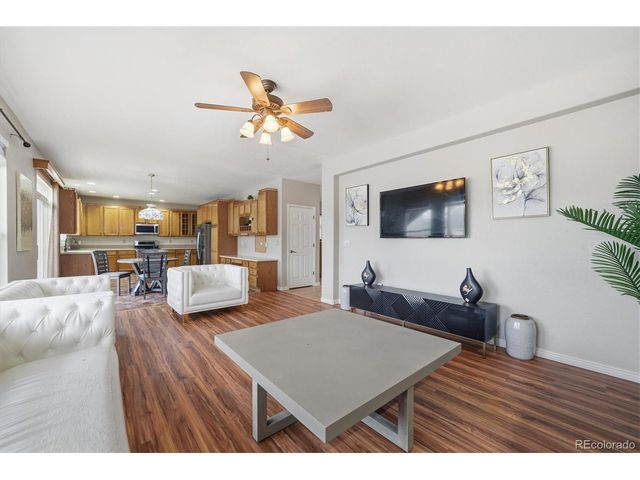 6512 Silverleaf Ct, Firestone, CO 80504