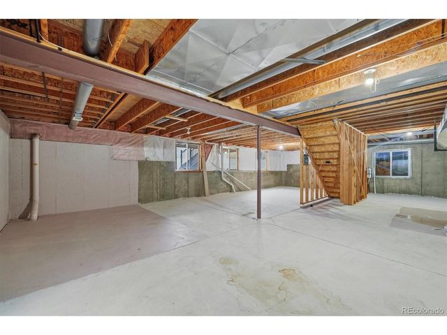 6512 Silverleaf Ct, Firestone, CO 80504