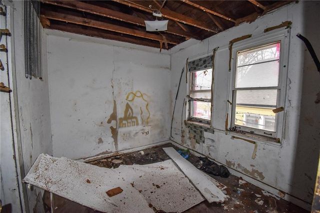 5406 Jackson Avenue, Kansas City, MO 64130