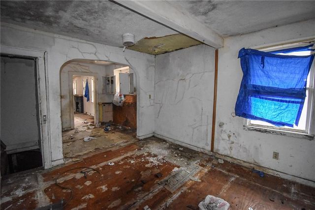 5406 Jackson Avenue, Kansas City, MO 64130