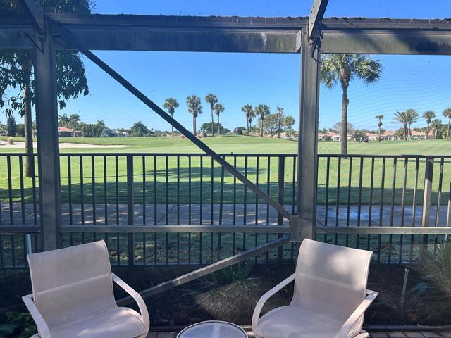 8992 Lakes Boulevard, West Palm Beach, FL 33412