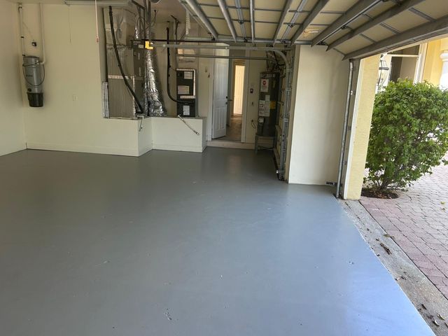 8992 Lakes Boulevard, West Palm Beach, FL 33412