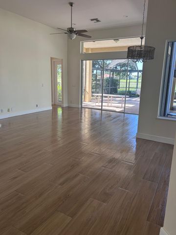 8992 Lakes Boulevard, West Palm Beach, FL 33412