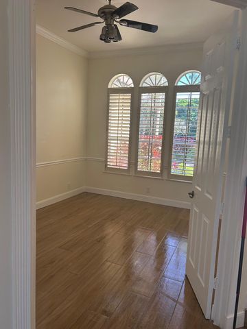 8992 Lakes Boulevard, West Palm Beach, FL 33412