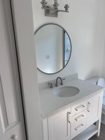 8992 Lakes Boulevard, West Palm Beach, FL 33412