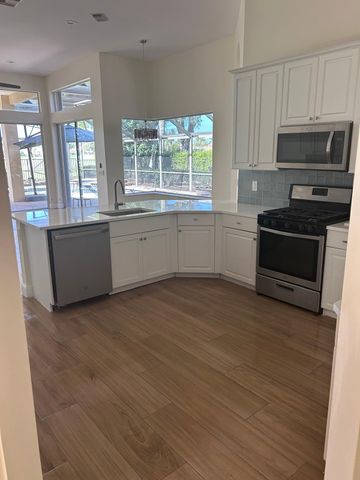 8992 Lakes Boulevard, West Palm Beach, FL 33412