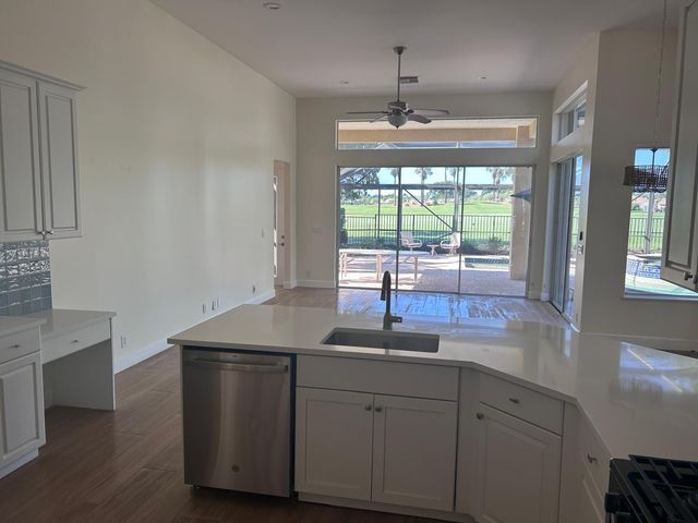 8992 Lakes Boulevard, West Palm Beach, FL 33412