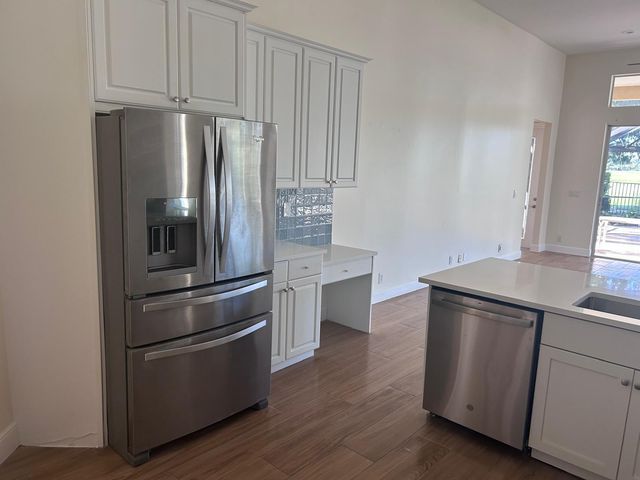 8992 Lakes Boulevard, West Palm Beach, FL 33412