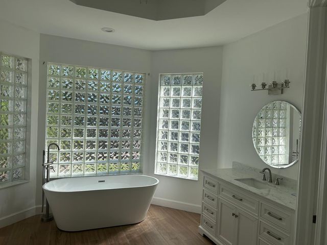 8992 Lakes Boulevard, West Palm Beach, FL 33412