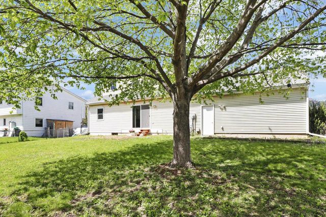 5737 Williamsburg Way, Fitchburg, WI 53719