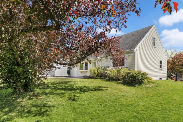 5737 Williamsburg Way, Fitchburg, WI 53719