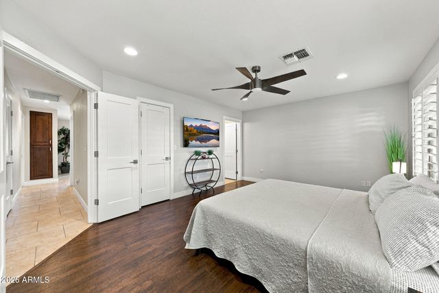 4438 E VOLTAIRE Avenue, Phoenix, AZ 85032