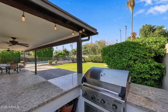 4438 E VOLTAIRE Avenue, Phoenix, AZ 85032