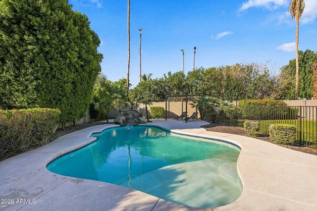 4438 E VOLTAIRE Avenue, Phoenix, AZ 85032