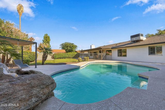4438 E VOLTAIRE Avenue, Phoenix, AZ 85032