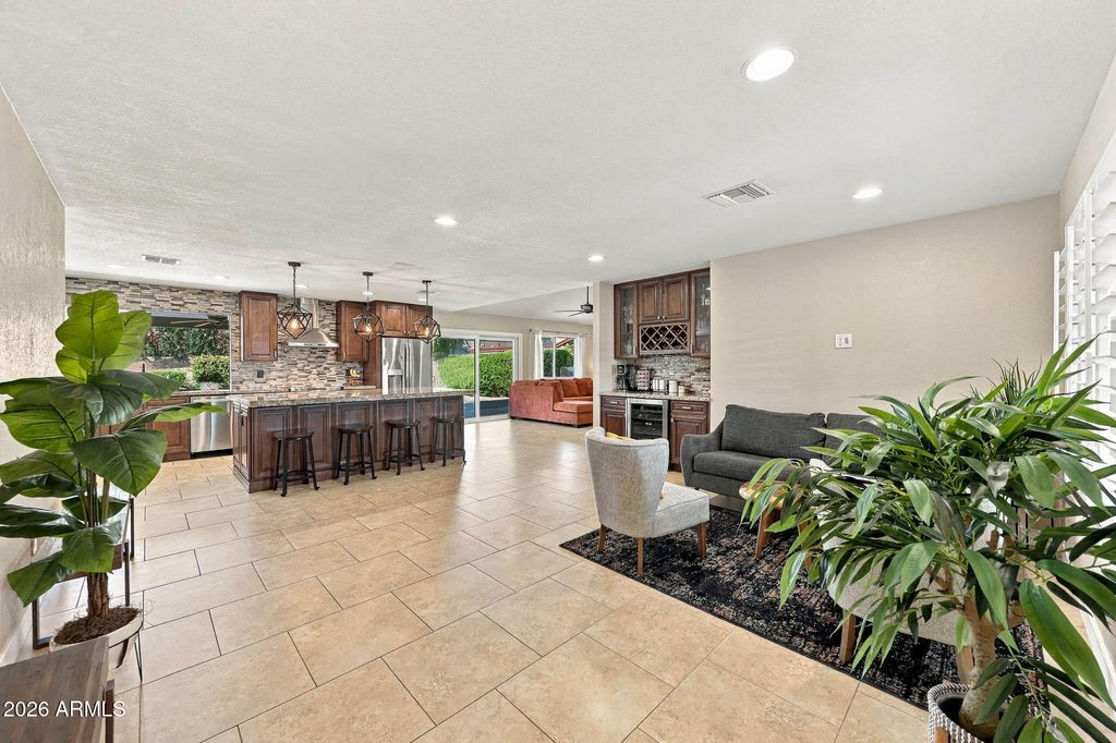 4438 E VOLTAIRE Avenue, Phoenix, AZ 85032 — photo 5