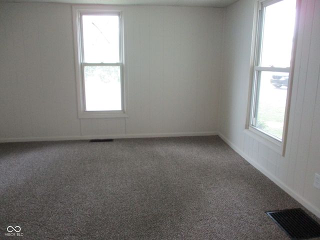 1203 S Ladoga Road, Crawfordsville, IN 47933