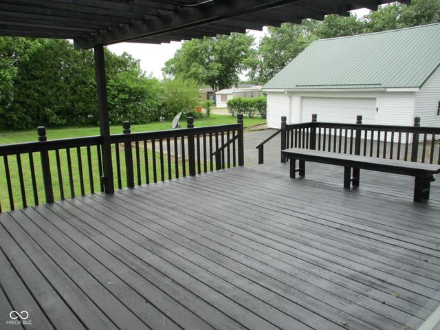 1203 S Ladoga Road, Crawfordsville, IN 47933