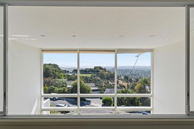 402 Portofino Drive 3, San Carlos, CA 94070