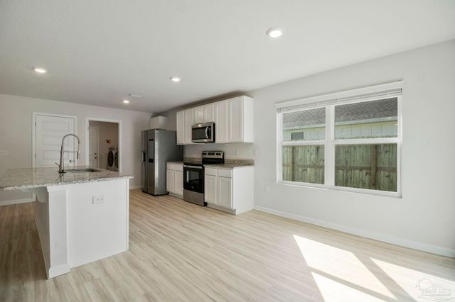 4010 Whitetail Ln, Pensacola, FL 32526