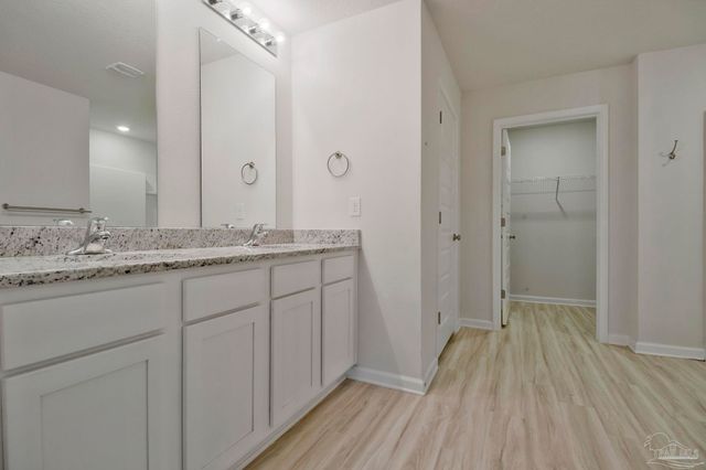 4010 Whitetail Ln, Pensacola, FL 32526