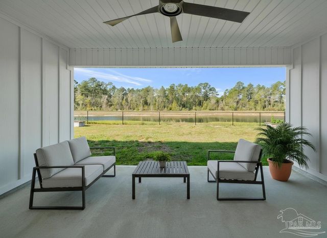 4010 Whitetail Ln, Pensacola, FL 32526