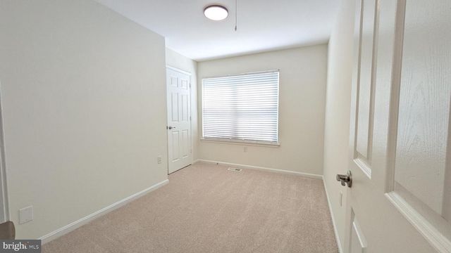 13296 ORANGEWOOD DR, Woodbridge, VA 22193